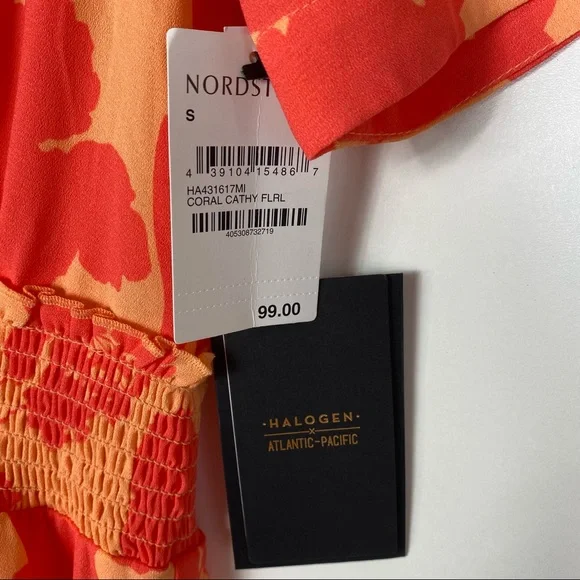 HALOGEN x ATLANTIC PACIFIC Cathy Floral Smocked Short Sleeve Utility Dress - Picture 4 of 6